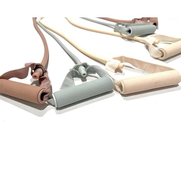 Blogilates Resistance Bands with Handles Stretch Pink Peach Blue Set of 3 - Picture 6 of 11